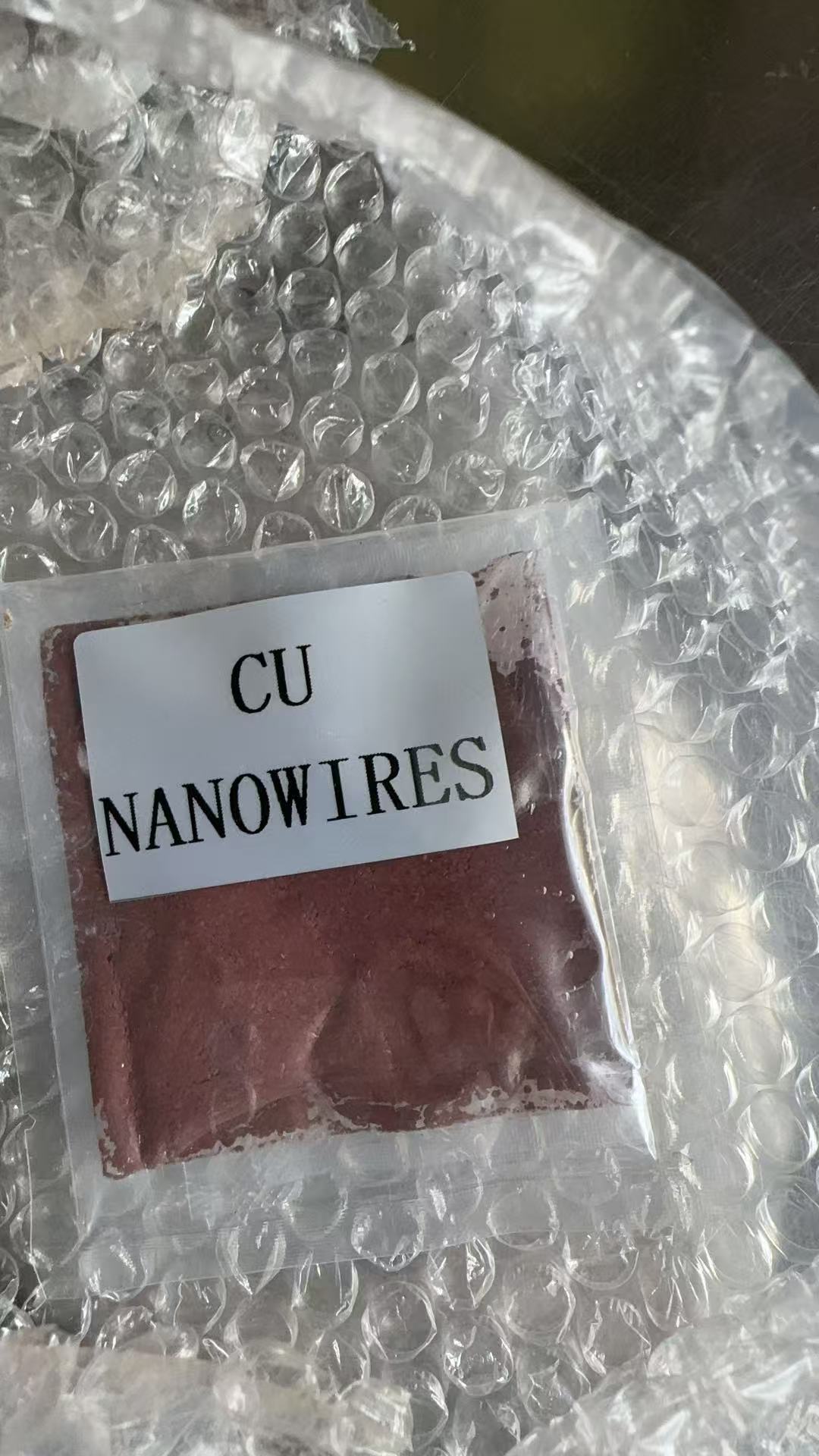 Mengapa Wayar Nano Tembaga Kami Dihantar dalam Pelarut